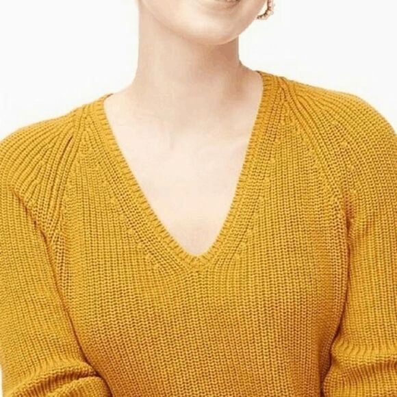 J Crew High Low Hem Cotton V-Neck Cable Knit Tunic Sweater - Picture 2 of 12